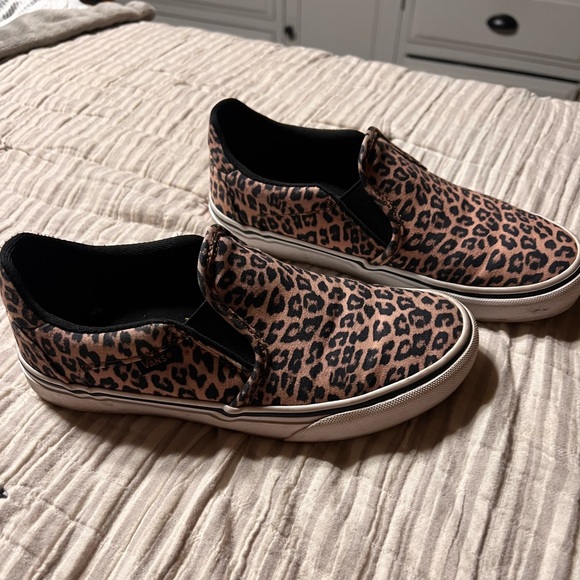 Cheetah print slip on vans - Picture 3 of 3